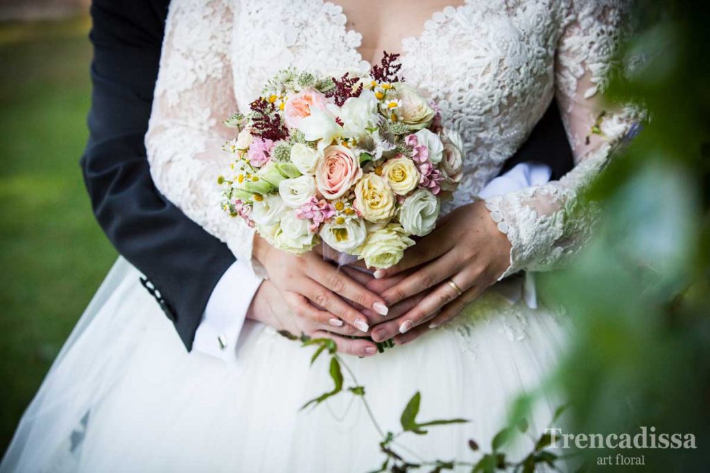 ramos de novia con flor fresca o flor seca y preservada.