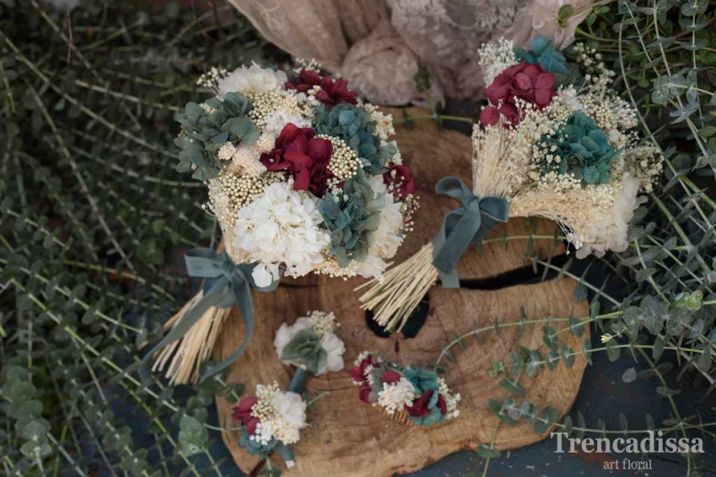 ramos-con-flores-secas-y-preservadas-o-frescas-y-naturales-para-bodas-en-barcelona  - Trencadissa Art Floral