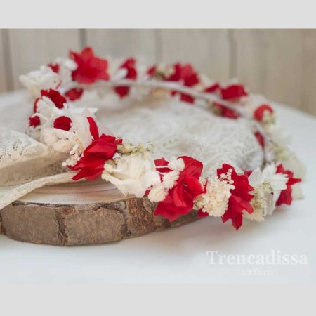 corona-floral-en-rojo-y-blanco-para-boda