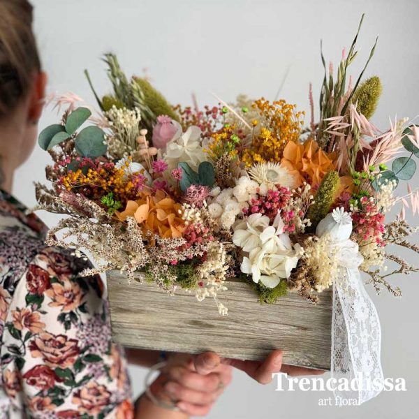 Caja de madera vintage con flores preservadas venta online