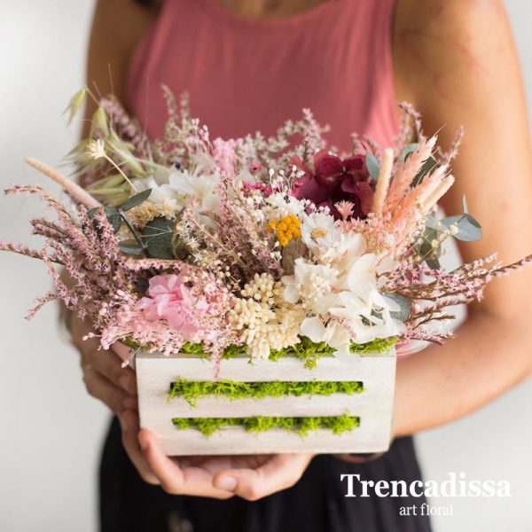 Caja de madera con flores secas y preservadas venta online
