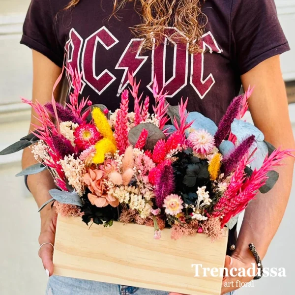 Caja con flor seca y preservada decorativa