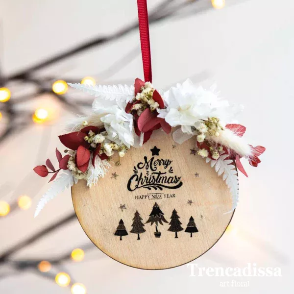 Bola de madera decorativa