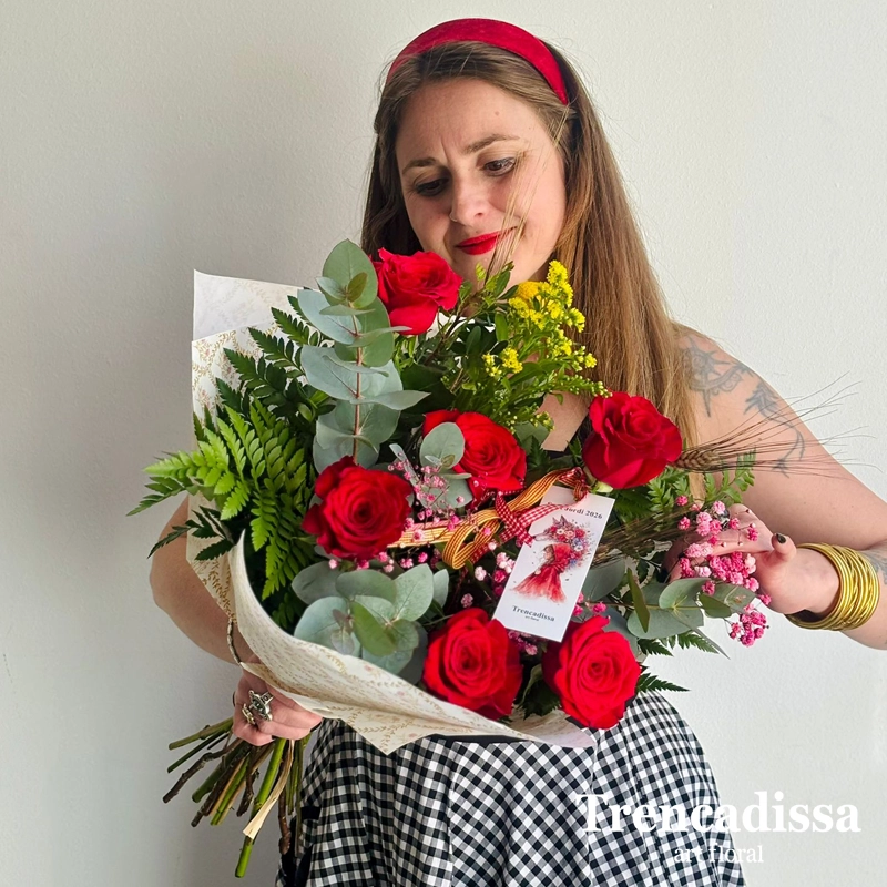 ramo de rosas rojas sant jordi badalona