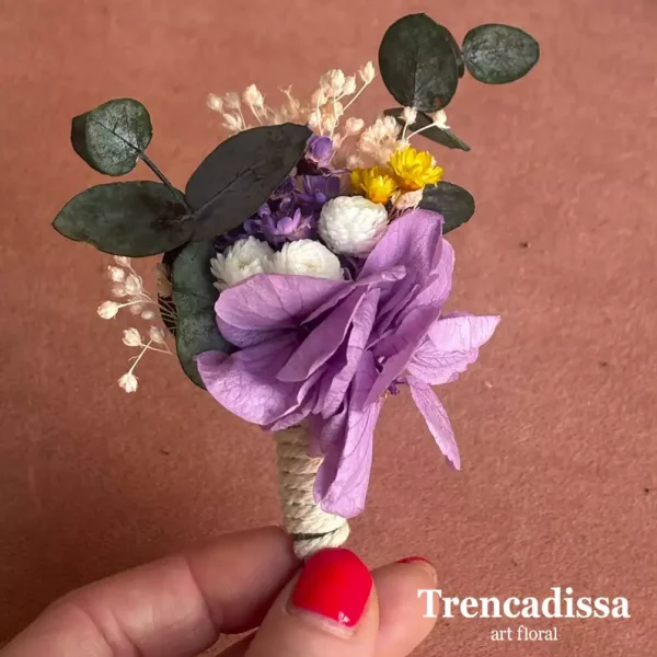 Prendidos de boda