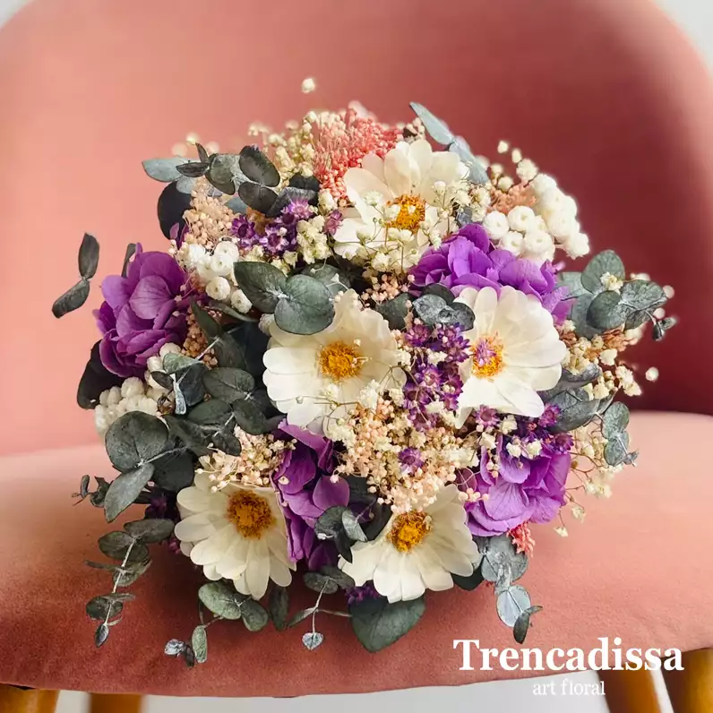 ramos de novias preservados con margaritas